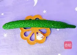 Illustration of how to make cold cucumbers 1