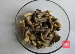 Illustration of how to make fried oyster mushrooms 6