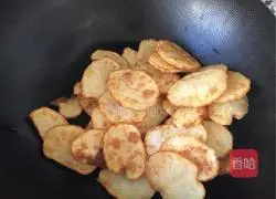 Illustration of cooking potato slices 11