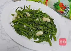 Illustration of how to make stir-fried asparagus tips 12