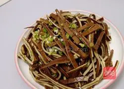 Illustration of how to make cold dried tofu 7