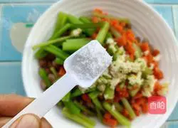 Illustration of how to stir-fry peanuts 14