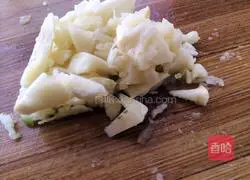 Illustration of how to make garlic cucumber 3