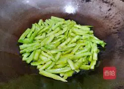 Illustration of how to make stir-fried bitter melon 13