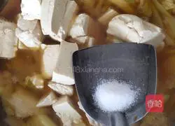 Illustration of how to make cabbage stewed with tofu 4