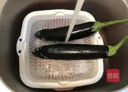 Illustration of how to make fried eggplant larvae 3