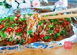 Illustration of how to make enoki mushrooms with minced garlic and tinfoil 15