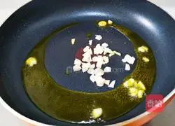 Illustration of how to make stir-fried sardines 6