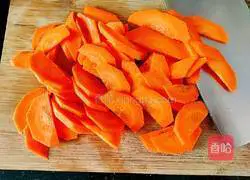 Illustration of how to make fried carrots 3