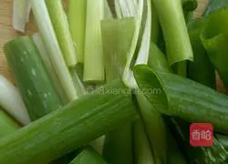 Illustration of how to make bitter chrysanthemum 2