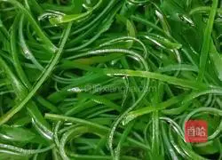 Illustration of how to make cold kelp shreds 11