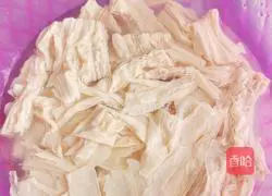 Illustration of how to make cold yuba and cucumber 6