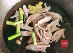 Illustration of how to make delicious spicy chicken feet (cold salad) 2 