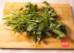 Illustration of how to mix black bean skin skillfully 7