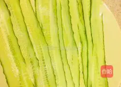  Illustration of how to make fried cucumber 3