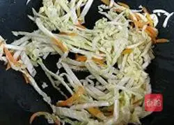 Illustration of how to cook oyster mushrooms with cabbage 7