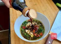 Illustration of how to make cold skin jelly 7