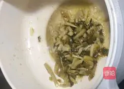 Plum vegetables and bamboo shoots Illustration of how to make silk noodles mixed with flour 5