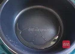  Illustration of how to make stir-fried assorted mushrooms 2