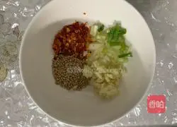 Illustration of how to make lemon shredded chicken 3