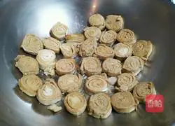 Illustration of how to make thousand tubes of dried mold 5