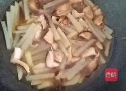 Illustration of how to make fried potato sticks with mushrooms 5