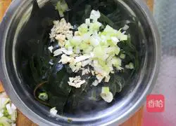 Illustration of how to make cold vegetable kelp shreds 5