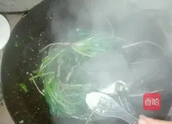 Illustration of how to make garlic spinach 5