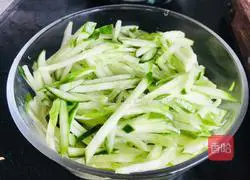 Illustration of how to make cold cucumber and eggplant 2