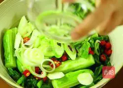Mom's private dish - Illustration of how to make radish and cherry water pickles 10