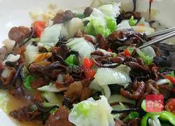  Illustration of how to make stir-fried dried mushrooms and cabbage 6