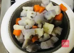 Illustration of making sweet and sour lotus root 7