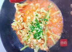 Illustration of how to make cauliflower with tomato sauce 11