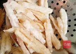 Illustration of how to make dried lotus root strips 7