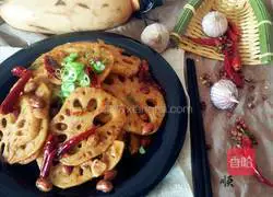 Illustration of how to make spicy hotpot lotus root slices 15