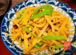 Illustration of making spicy and sour shredded potatoes 5