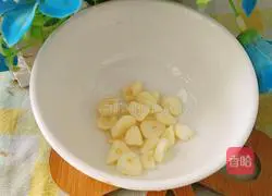 Illustration of how to make fried beans and lettuce 6