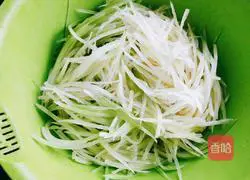 Illustration of how to make cold green bamboo shoots 3