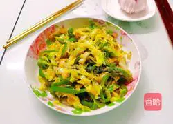 Illustration of how to stir-fry cabbage and pepper 11