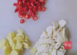 Lemon Chicken Feet Recipe Illustration 2