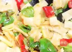 Illustration of how to stir-fry winter melon with double pepper 8 