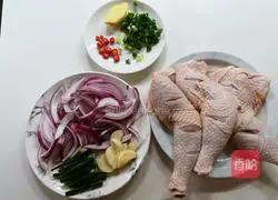 Scallion oil chicken legs Illustration of how to cook meat 2