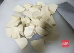 Illustration of how to cook vegetarian chicken with pickled vegetables 1