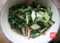 Illustration of how to make cold chicken feet 20