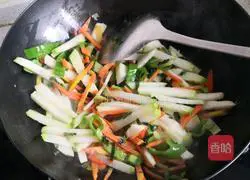 Illustration of how to hold a meeting with a gathering of heroes 7