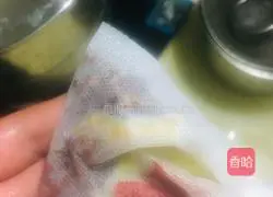 Illustration of how to make pig skin jelly 5