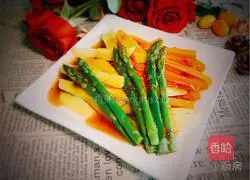Illustration of how to cook carrots and potatoes with asparagus and steamed in sauce 9