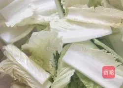Illustration of how to make spicy and sour Chinese cabbage 2