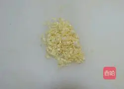 Illustration of how to pour Sanqi Dun with juice 4