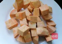 Illustration of how to make fried sweet potato balls 3